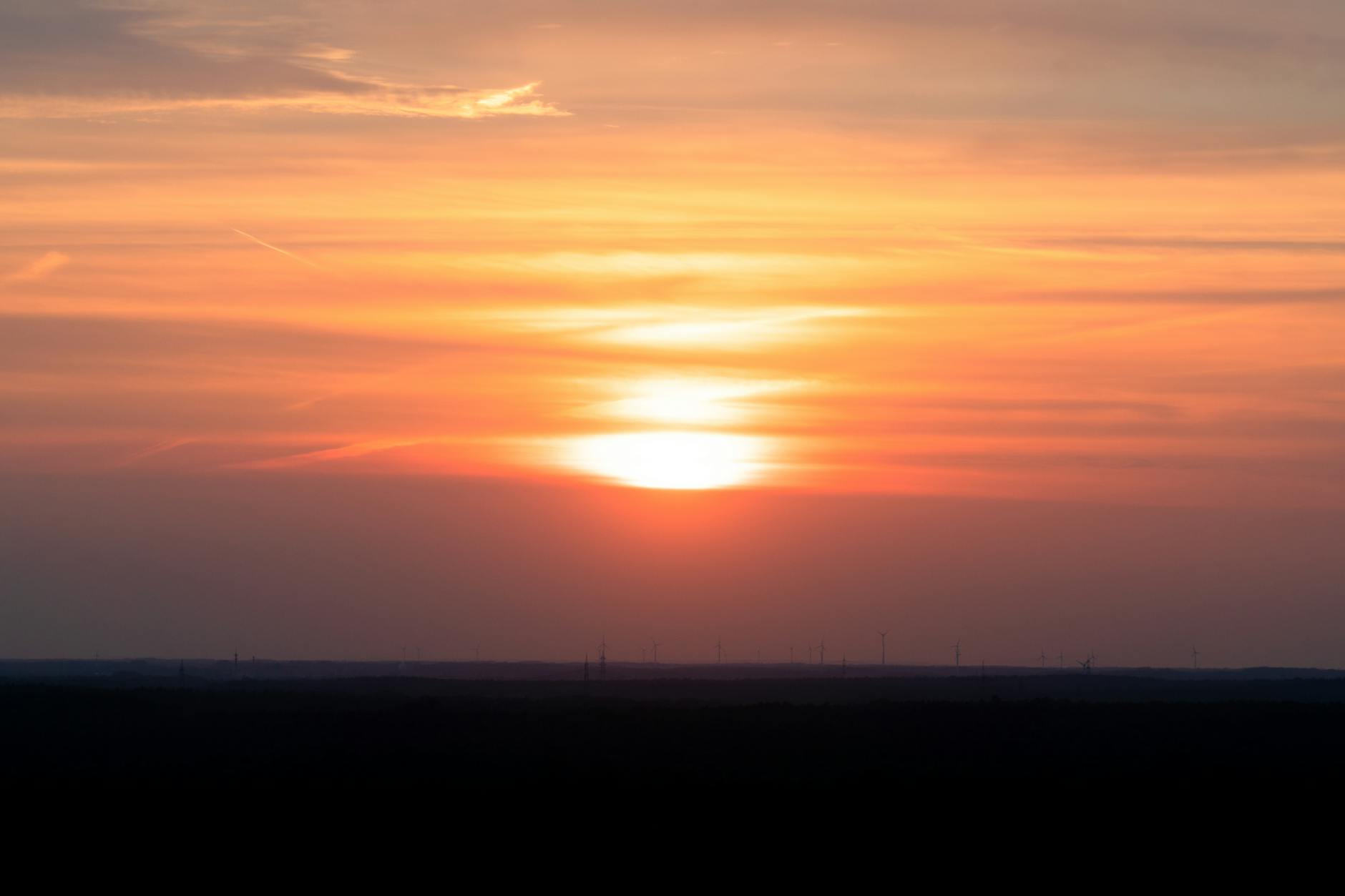 Solusi rekening diblokir pihak berwajib dengan mengikuti prosedur yang tepat dan memenuhi persyaratan yang ditentukan untuk membuka kembali akses rekening yang diblokir.